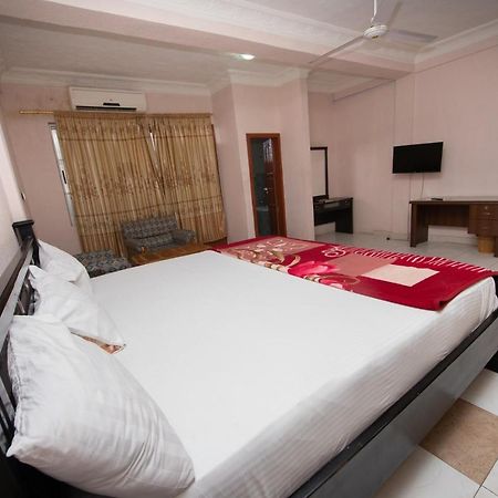 Pemicsa Hotel Accra Spintex Dış mekan fotoğraf