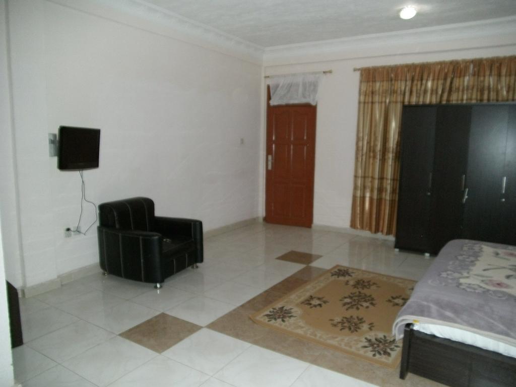 Pemicsa Hotel Accra Spintex Dış mekan fotoğraf